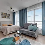 Doki Living By Blue Mandarin Parking & Foodhall * Gdańsk