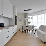 Apartamento Doki Living By Blue Mandarin Parking & Foodhall *