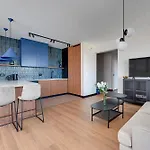Doki Living By Blue Mandarin Parking & Foodhall Apartamento
