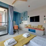 Doki Living By Blue Mandarin Parking & Foodhall * Gdansk