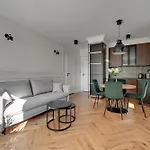 Doki Living By Blue Mandarin Parking & Foodhall Apartamento Gdańsk