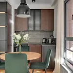 Doki Living By Blue Mandarin Parking & Foodhall Apartamento