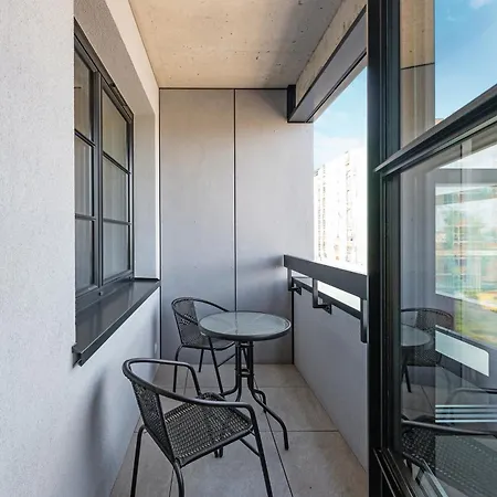 Apartmán Doki Living By Blue Mandarin Parking & Foodhall *