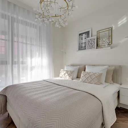 Apartment Doki Living By Blue Mandarin Parking & Foodhall Gdansk