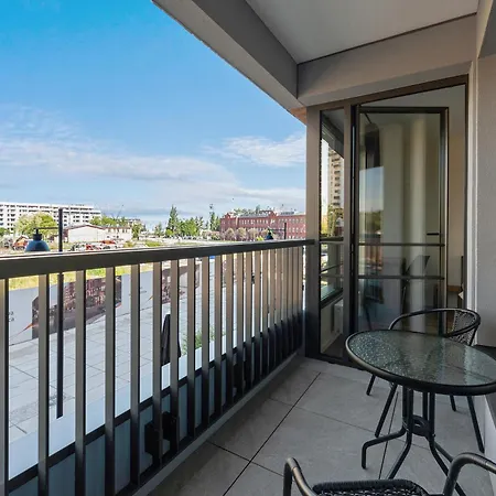 Apartment Doki Living By Blue Mandarin Parking & Foodhall *