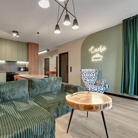 Doki Living By Blue Mandarin Parking & Foodhall Apartman *