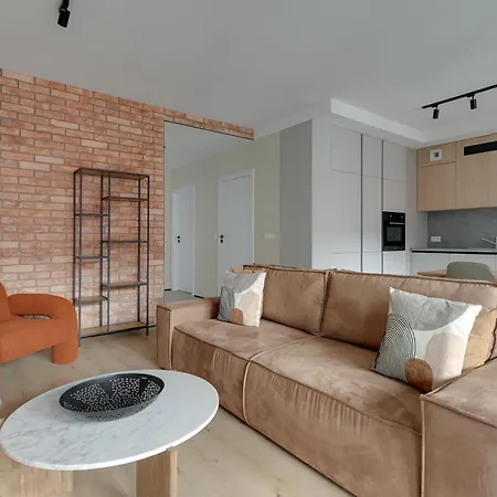 Doki Living By Blue Mandarin Parking & Foodhall * 格但斯克