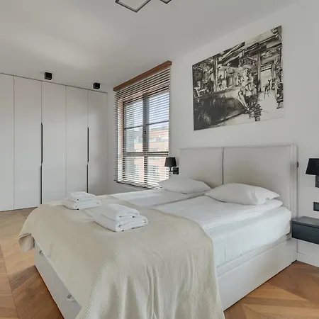 Doki Living By Blue Mandarin Parking & Foodhall Apartman Gdańsk