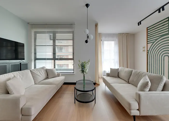 Doki Living By Blue Mandarin Parking & Foodhall Апартаменты *