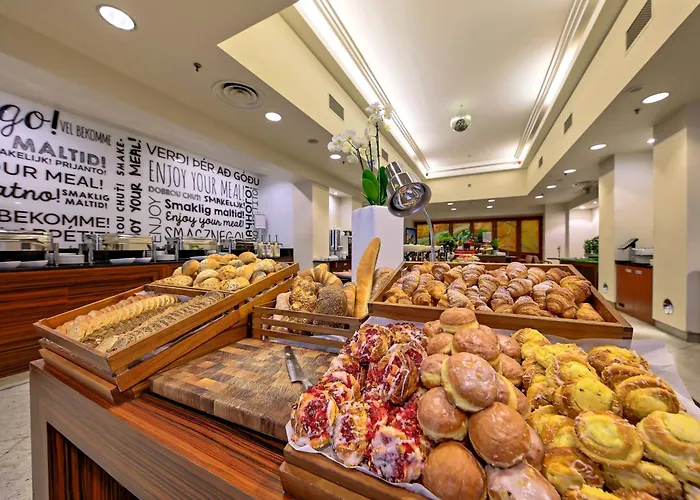 Doki Living By Blue Mandarin Parking & Foodhall 公寓 格但斯克