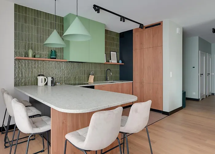 公寓 Doki Living By Blue Mandarin Parking & Foodhall 格但斯克