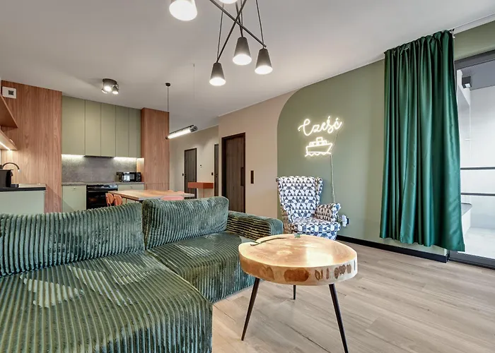 Doki Living By Blue Mandarin Parking & Foodhall 公寓 *